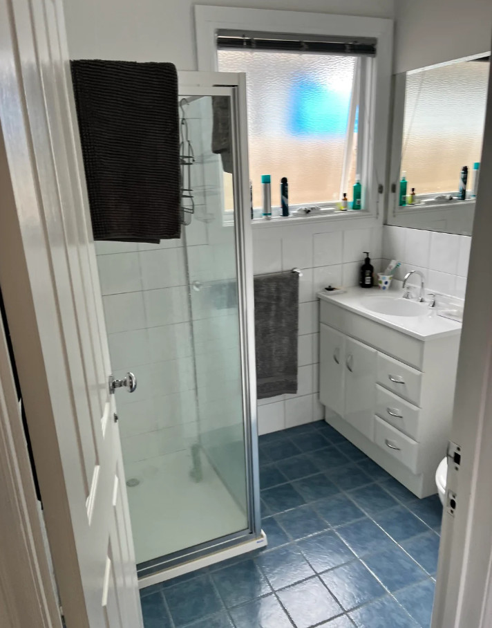 Latest company blogs about Walk-In Shower in a Small Bathroom: Is It Possible? 5 Space-Saving Hacks & Design Ideas (2025)